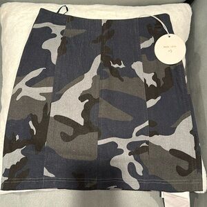 NWT Wild Honey blue grey black camo mini skirt size small juniors